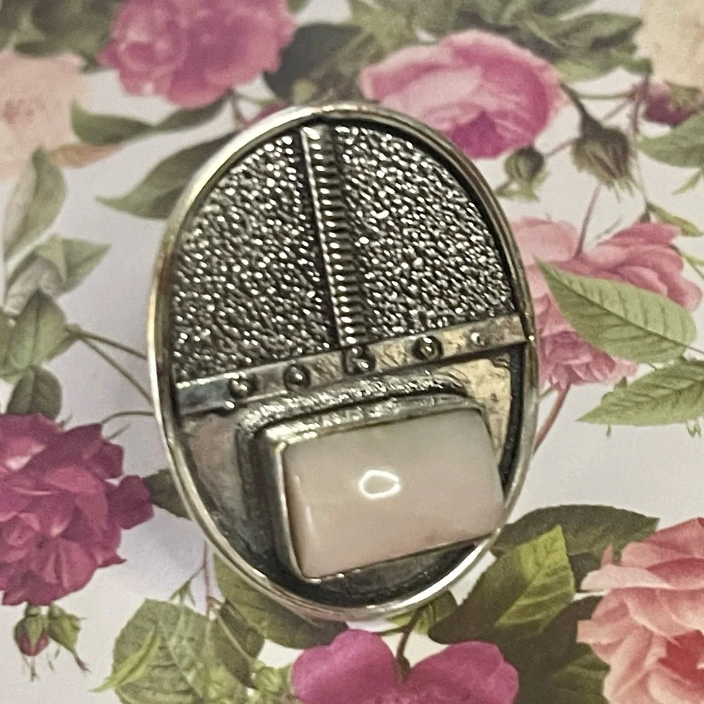 New Artisan Pink Opal Gemstone 925 Sterling Silver Tribal Shield Ring Size: 7.25